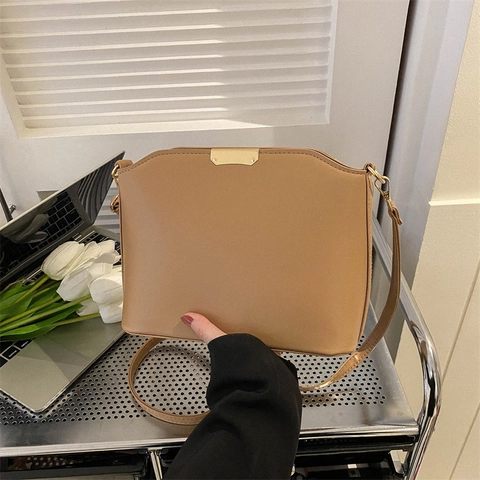 Borsa a Spalla da Donna Minimalista in Pelle PU Tinta Unita Elegante Borsa a Tracolla Con Decorazione in Metallo Dorato Borsa da Ufficio Quotidiana