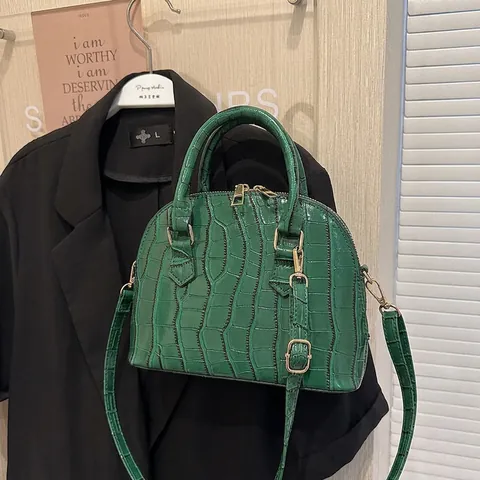Retro Crocodile Pattern Shell Handbag Women PU Leather Crossbody Shoulder Bag Golden Hardware Elegant Fashion Purse