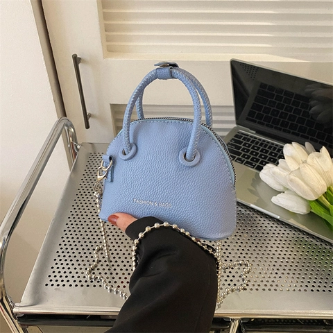 Bolso Concha Mini de Cuero PU de Grano de Litchi Minimalista para Mujer Bolso de Mano de Color Sólido Con Cadena de Bolas de Plata Bandolera