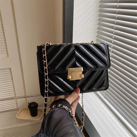 Borsa a Spalla da Donna in Pelle PU Trapuntata a V Tracolla Con Catena in Metallo Quadrata Piccola Borsa Per Pendolari