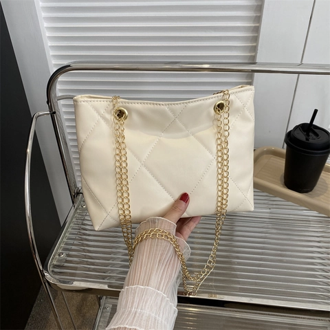 Gesteppte PU Leder Kette Schultertasche Für Damen Vintage Urban Minimalistisch Quadratische Tote Umhängetasche Mode Alltagstasche