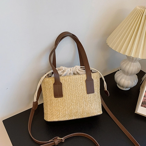 Bolso Cubo de Paja Tejida Con Asa de Cuero PU Forro de Cordón Bolso de Hombro Cuadrado Pequeño Para Vacaciones
