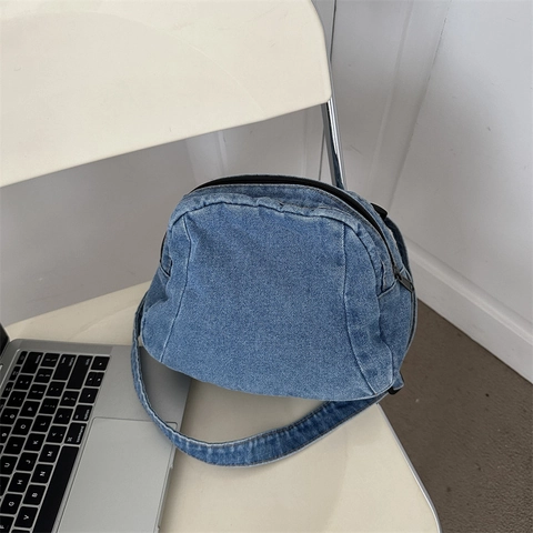 Trendy Washed Denim Shoulder Bag For Women Casual Crossbody Bag Minimalist Solid Color Hobo Bag Student Purse Daily Travel Bag