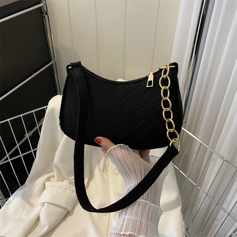 Retro Felt Chevron Quilted Underarm Bag For Women Vintage Shoulder Bag With Metal Chain Simple Casual Commuting Handbag