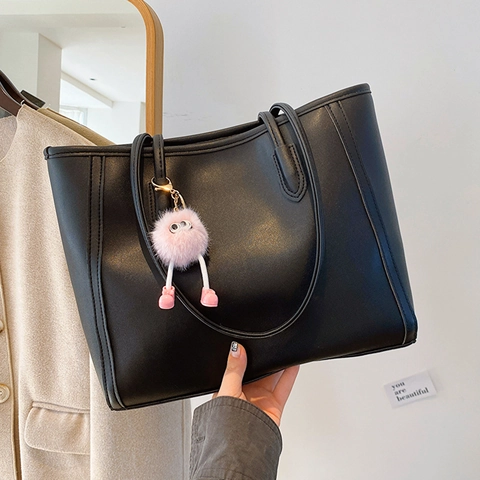 Women Large Capacity PU Leather Tote Bag Contrast Color Trim Commuter Shoulder Bag With Plush Monster Pendant Handbag