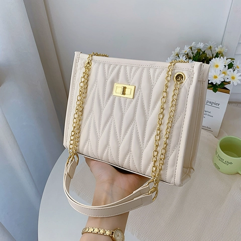 Dames Mode Gewatteerde Ketting Tote Tas PU Leer Ruime Slot Schouder Crossbody Tas V-Patroon Elegante Forens Handtas