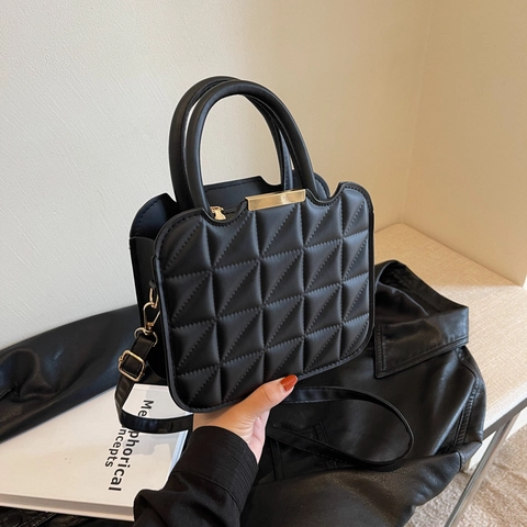 Sac Bandoulière Matelassé Femmes Sac à Main Cuir PU Vintage Petit Sac Carré Décor Métal Doré Sac à Épaule Mode