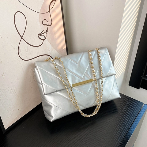 Women Quilted Shoulder Bag PU Leather Chain Strap V Shaped Chevron Pattern Urban Minimalist Large Capacity Crossbody Square Bag