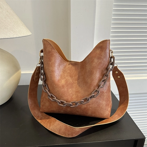 Damen Große Kapazität PU Leder Schultertasche Vintage Urban Tragetasche Mit Dicker Kette Dekoration Und Breit Riemen