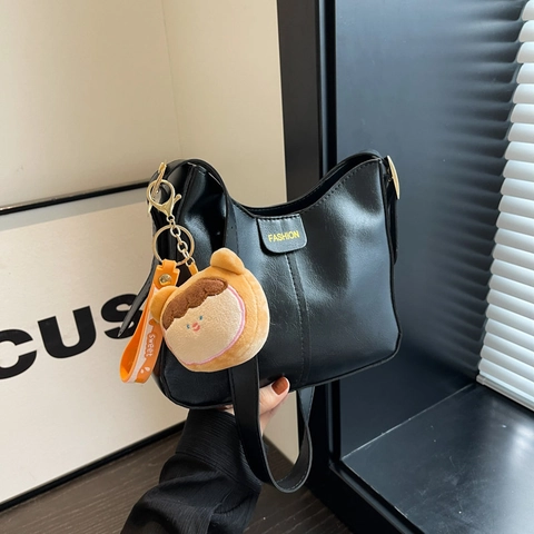 Borsa A Spalla Hobo Donna Morbida Pelle PU Grande Capacità Minimalista Borsa Sottobraccio Con Ciondolo Peluche Stile Retrò