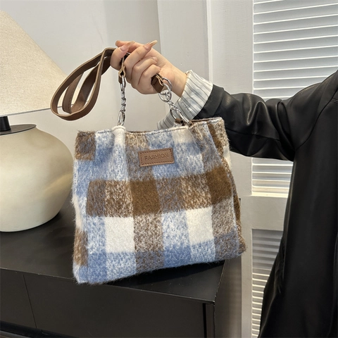 Borsa Tote Vintage in Peluche a Quadri Donna Grande Capacità Lana Catena in Metallo Tracolla in Pelle Casual Shopping
