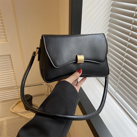 Borsa Sottobraccio Minimalista In Pelle PU Borsa A Spalla Retro Con Fibbia In Metallo Per Donna Stile Vintage Casual