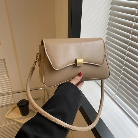 Borsa Sottobraccio Minimalista In Pelle PU Borsa A Spalla Retro Con Fibbia In Metallo Per Donna Stile Vintage Casual