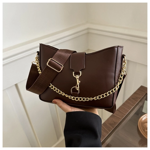 Fashion PU Leather Shoulder Bag For Women Urban Simple Solid Color Crossbody Bag With Wide Strap Gold Chain Metal Clasp Daily Handbag