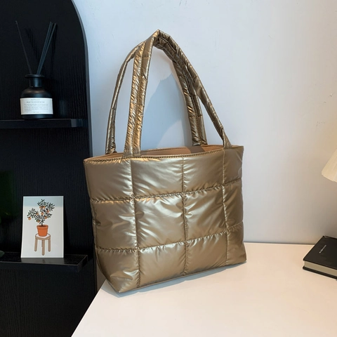 Sac Fourre-tout Rembourré Matelassé en Simili Cuir Métallisé pour Femmes Grande Capacité Motif Carré Sac à Épaule Mode