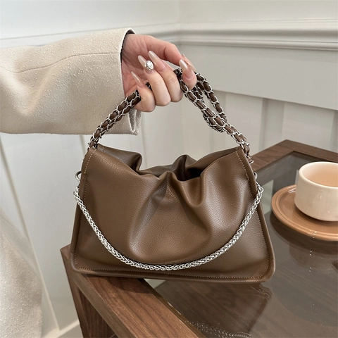 Sac À Épaule Nuage Froncé Similicuir PU Texture Litchi Avec Chaîne Argentée Mode Sac À Main Pour Femmes