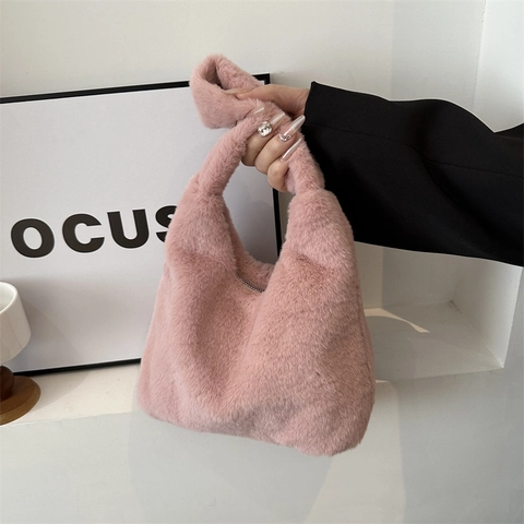 Women Faux Fur Underarm Bag Soft Plush Handbag Zipper Closure Chic Winter Solid Color Tote Shoulder Bag