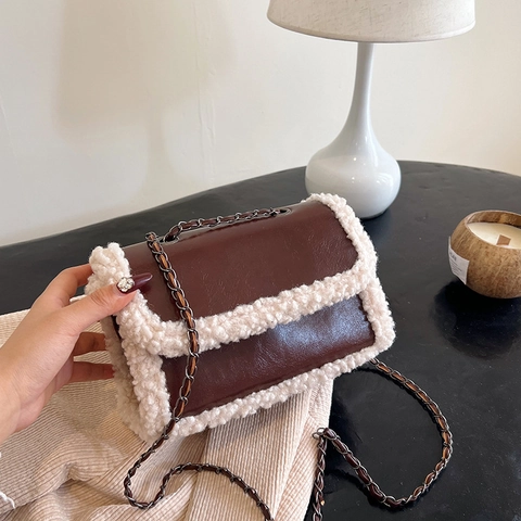 Borsa a Tracolla da Donna in Pelle PU con Finiture in Sherpa Catena Borsa a Spalla Quadrata Vintage Dettagli in Peluche