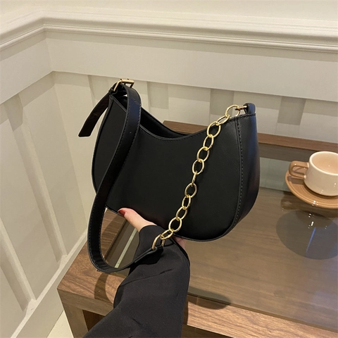 Vintage PU Leather Underarm Bag For Women Solid Color Moon Shaped Hobo Bag With Gold Metal Chain Shoulder Bag For Commute