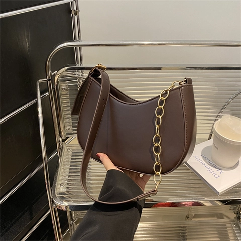 Vintage PU Leather Underarm Bag For Women Solid Color Moon Shaped Hobo Bag With Gold Metal Chain Shoulder Bag For Commute