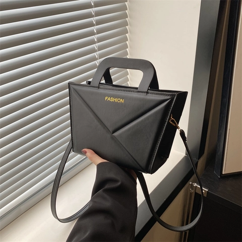 Dames Geometrische Gevouwen PU Leer Handtas Mode Letter Print Minimalistisch Vierkant Schoudertas Veelzijdige Crossbody Tas Dagelijks