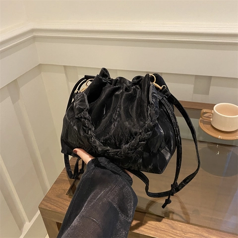 Borsa a Secchiello Plissettata da Donna Pelle Poliuretano Manico Intrecciato Coulisse Borsa a Tracolla Per Quotidiano Piccolo Sacco