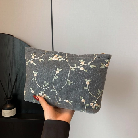 Flower Embroidered Clutch Bag For Women Straw Woven Handheld Makeup Bag Large Capacity Versatile Zipper Small Square Purse