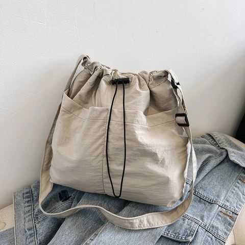 Große Kapazität Segeltuch Kordelzug Tragetasche Für Damen Lässig Leichte Umhängetasche Multi-Taschen Pendler Kuriertasche