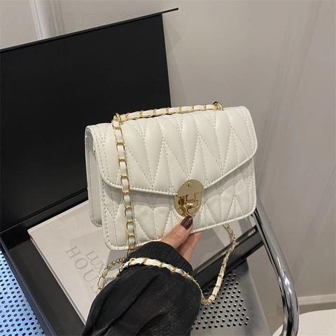 Sac à Bandoulière Matelassé pour Femme Tendance Petit Sac Carré avec Verrou en Métal en Cuir PU Sac Polyvalent