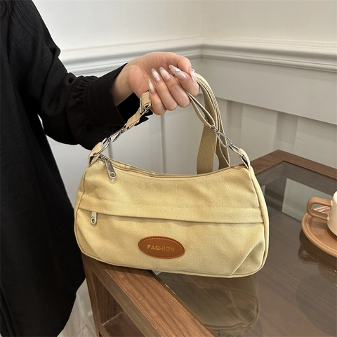 Borsa a Spalla Casual da Donna in Tela Retro Tracolla Sottobraccio Con Tracolla Regolabile Fashion Patch in Pelle per Vita Quotidiana