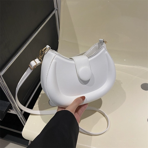 Bolso de Axila de Media Luna de Cuero PU Minimalista para Mujer Bolso de Hombro Cruzado Moderno de Color Sólido Bolso de Silla con Hebilla Redonda para Diario Casual