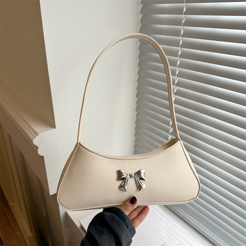 Bolso de Axila de Moda para Mujer en Cuero de PU con Decoración de Lazo Metálico Bolso Baguette Hobo Bolso de Hombro Casual Diario