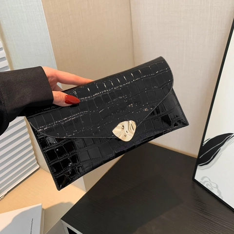 Damen Krokodil Prägung Umschlag Clutch Metallisch Lackleder Party Abend Handtasche Mit Metall Herz Schnalle Für Nachtclub