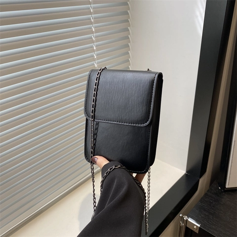 Piccola Borsa Quadrata a Tracolla in Pelle PU Minimalista Francese Con Cinturino a Catena in Metallo Patta Chiusura Magnetica Borsa per Cellulare Donna Gioielli