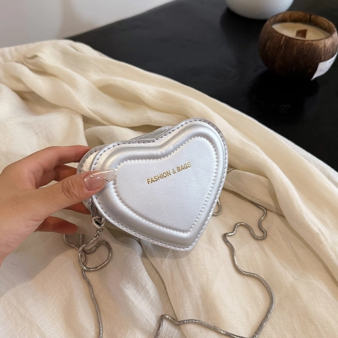 Borsa a Tracolla Mini a Forma di Cuore da Donna Lussuosa Borsa a Spalla con Catena in Pelle PU Piccola Borsa a Cuore per Rossetto