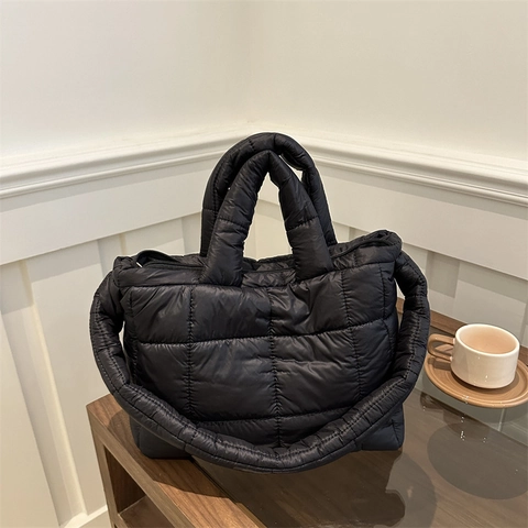 Borsa Tote Trapuntata da Donna Grande Capacità in Nylon Imbottita Borsa a Spalla per Inverno Casual Quotidiano Pendolare Borse da Lavoro