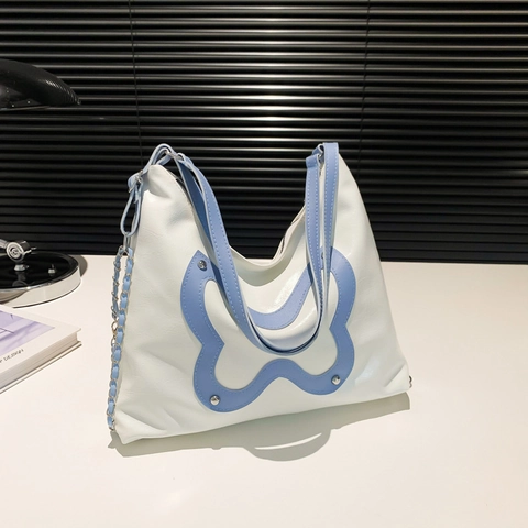 Große Kapazität PU Leder Schmetterling Tragetasche Mit Metallkette Nieten Dekoration Mode Umhängetasche Für Damen