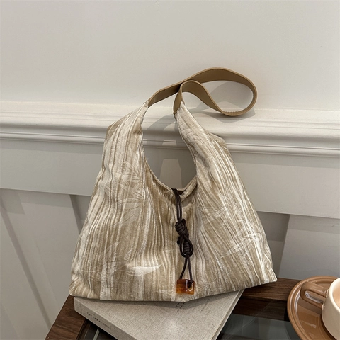 New Chinese Style Pleated Tote Bag Women Bamboo Leaf Pattern Velvet Large Capacity Shoulder Bag With Amber Pendant For Work Daily