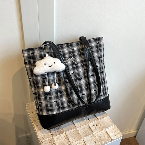 Borsa Tote da Donna Casual Pendolare Grande Capacità Motivo a Pois Fiocco PU Tessuto Patchwork Borsa a Spalla Con Pendente a Nuvola
