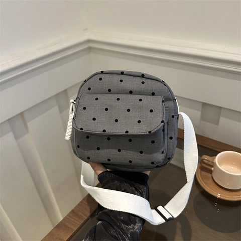 Damen Casual Leinwand Umhängetasche Kleine Quadratische Schultertasche Polka Dot Herz Druck Mit Breitem Gurtband Für Die Tägliche Freizeit