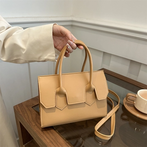Borsa a Mano da Donna Minimalista in Pelle PU Tinta Unita Con Patta Tracolla Doppio Manico Satchel per Uso Quotidiano