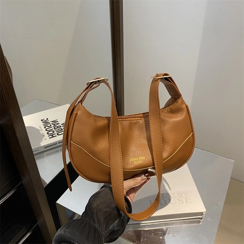 Bolso Bandolera de Media Luna para Mujer en Cuero PU Granulado Vintage Urbano Simple Bolso de Hombro Hobo Con Cremallera Para Uso Diario