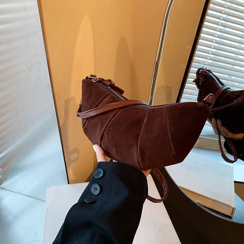 Borsa a Spalla Donna Retrò Effetto Scamosciato Pieghe Luna Minimalista Ecopelle Borsa a Tracolla Moda Dumpling Bag Versatile
