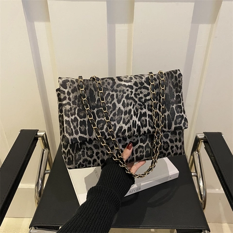 Fashion Leopard Print Women Shoulder Bag PU Leather Gold Chain Strap Crossbody Bag Daily Underarm Square Handbag Versatile