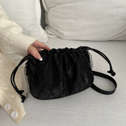 Women Pleated Cloud Bag PU Leather Chain Strap Drawstring Crossbody Underarm Bag Fashion Minimalist Small Shoulder Bag
