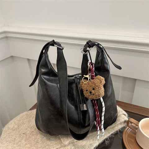 Bolso Hobo De Cuero PU De Gran Capacidad Para Mujer Minimalista De Color Sólido Bolso De Hombro Para Diario Con Llavero De Oso