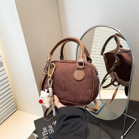 Women Retro PU Leather Shoulder Bag Minimalist Square Crossbody Handbag With Plush Charm Street Fashion Ladies Bag