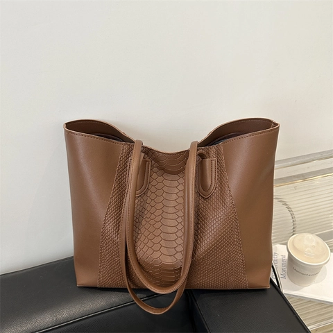 Borsa Tote da Donna in Pelle PU di Grande Capacità 2025 Primavera Retro Motivo Animale Cuciture Borsa a Spalla Pendolare Quotidiana