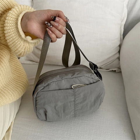 Bolso Bandolera de Nailon Ligero para Mujer 2025 Nuevo Bolso Cruzado Casual Color Sólido Bolso Cuadrado Pequeño Bolso Diario