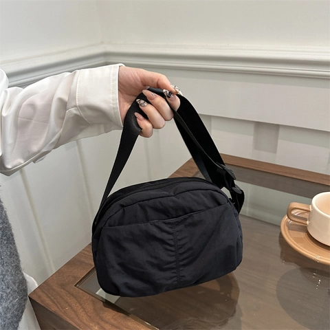Bolso Bandolera de Nailon Ligero para Mujer 2025 Nuevo Bolso Cruzado Casual Color Sólido Bolso Cuadrado Pequeño Bolso Diario